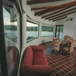 lacasonavistalago
